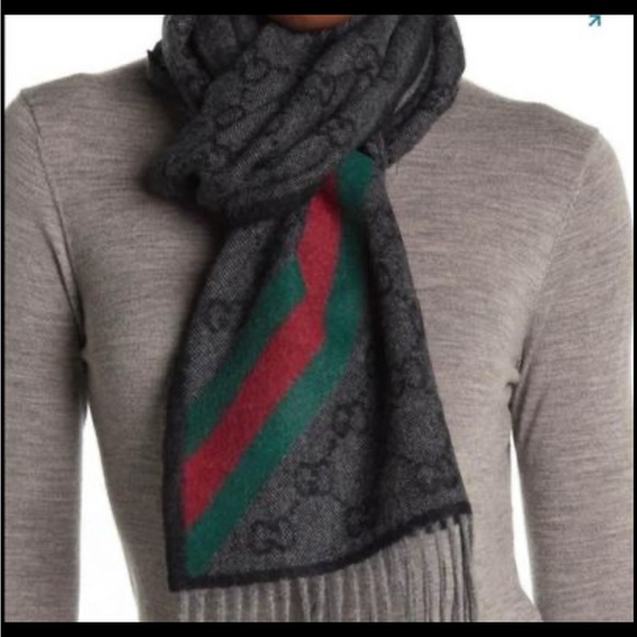 ❌❌SOLD❌❌ Gucci scarf, nwt, unisex - Picture 4 of 4